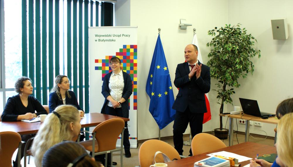 Zdjęcie galerii artykułu: Seminarium - Poradnictwo zawodowe dla osób młodych - 22.03.2024a - Seminarium - Poradnictwo zawodowe dla osób młodych - 22.03.2024a